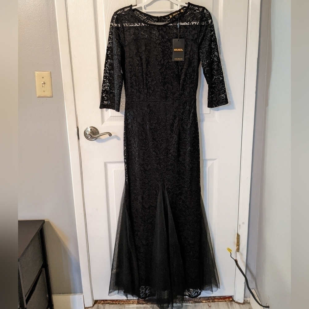 NWT Miusol Disa Lacey Black Fit and Flare‎ Maxi Dress with Tulle Ruffles Size S